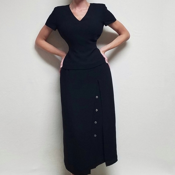 VINTAGE 90s Jones New York Black Crepe Split Button Hem Short Sleeve Maxi Dress - Picture 2 of 13